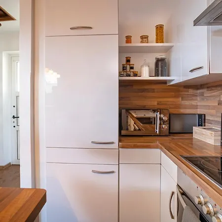 Stylish 2 Maisonette - Contactless Check-in *